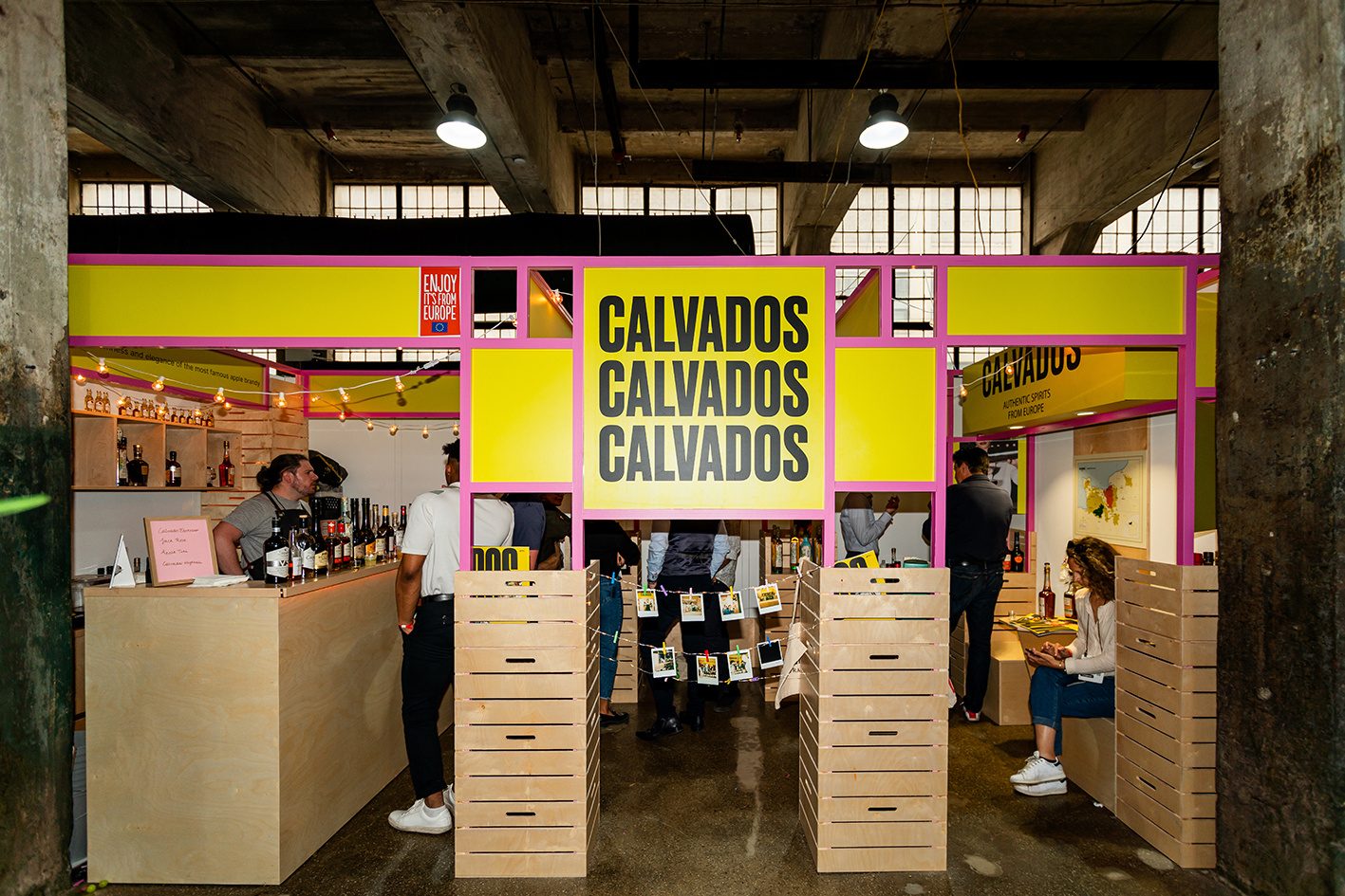 Stand Drink Calvados à New York – vue 1